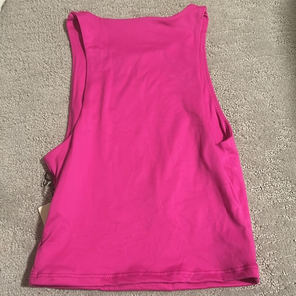 pink top - Picture 4 of 4
